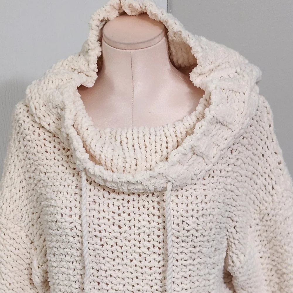 Free People elegant cream